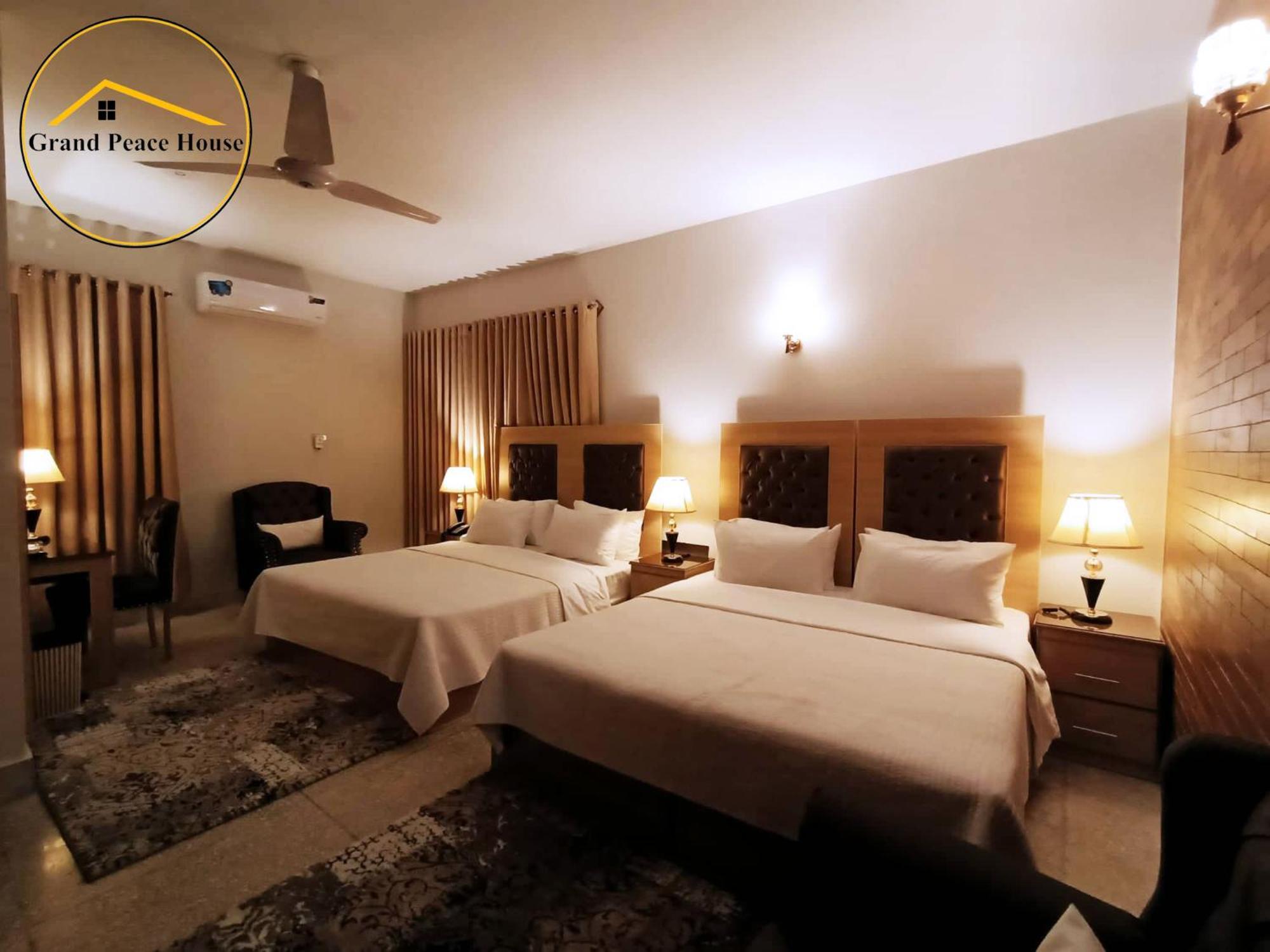 Grand Peace House II Bed & Breakfast Исламабад Екстериор снимка