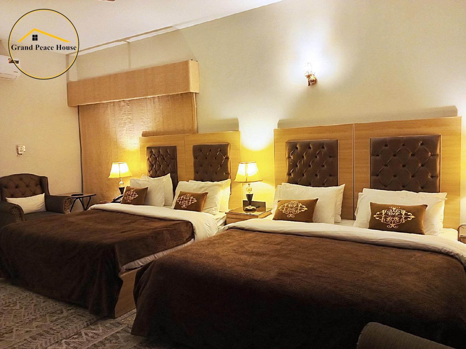 Grand Peace House II Bed & Breakfast Исламабад Екстериор снимка
