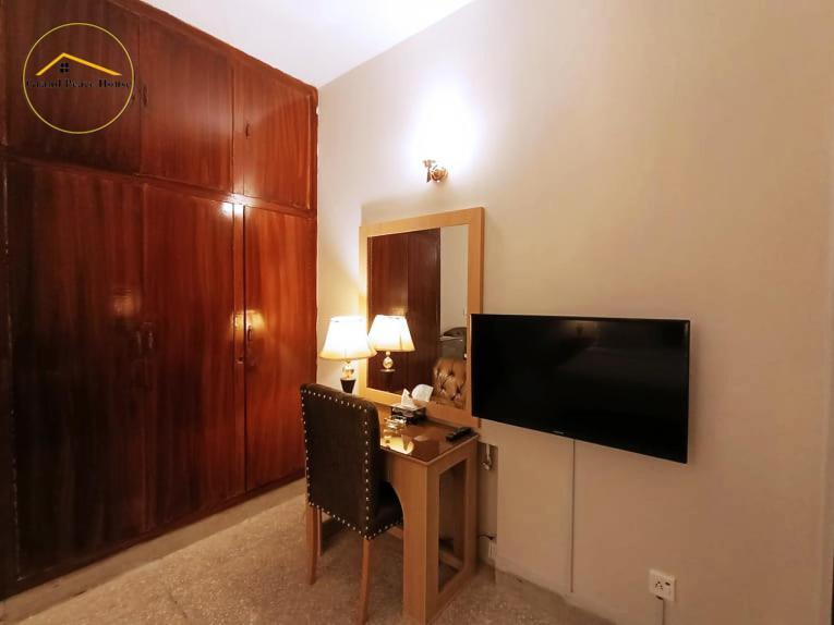 Grand Peace House II Bed & Breakfast Исламабад Екстериор снимка