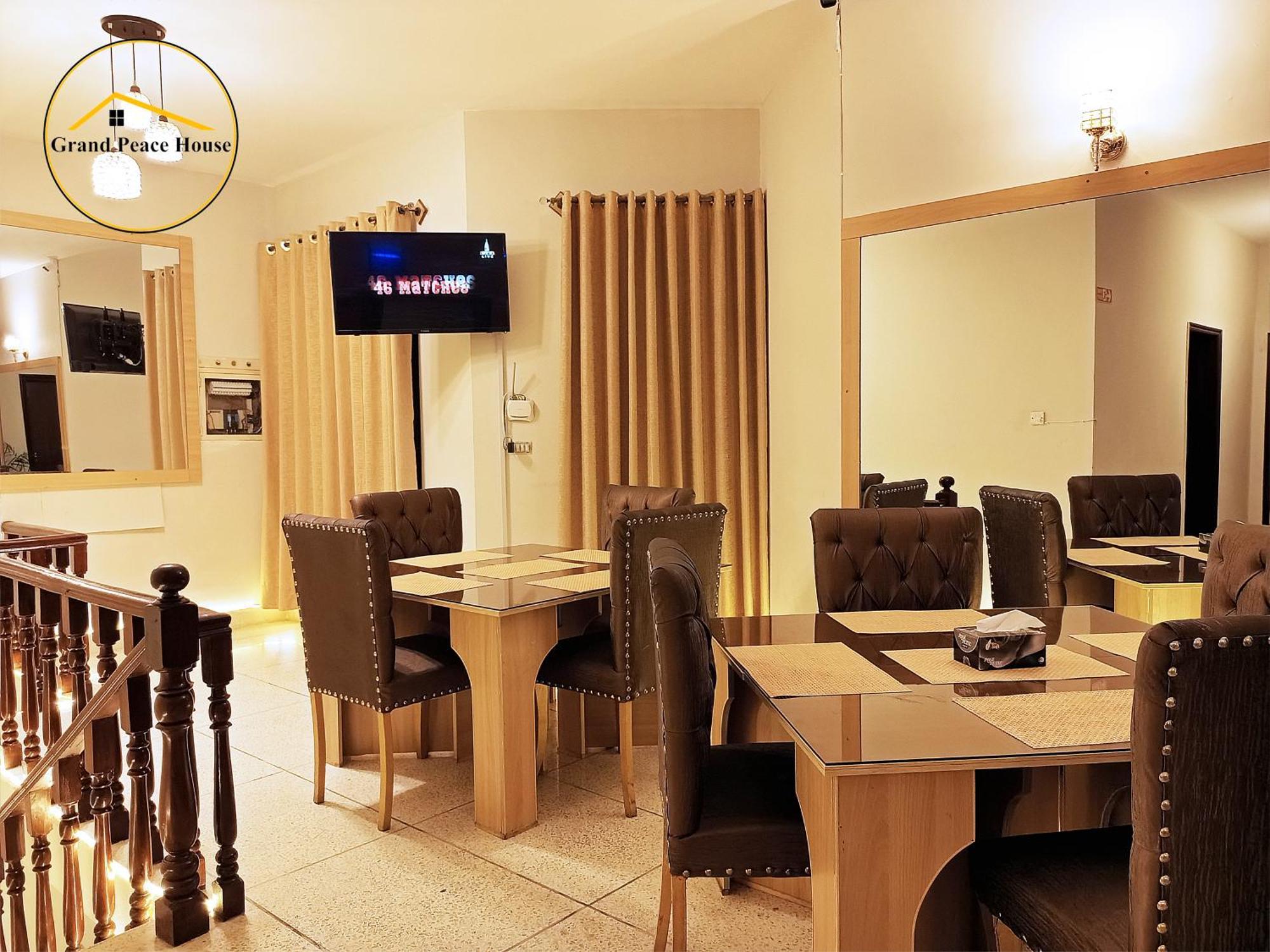 Grand Peace House II Bed & Breakfast Исламабад Екстериор снимка