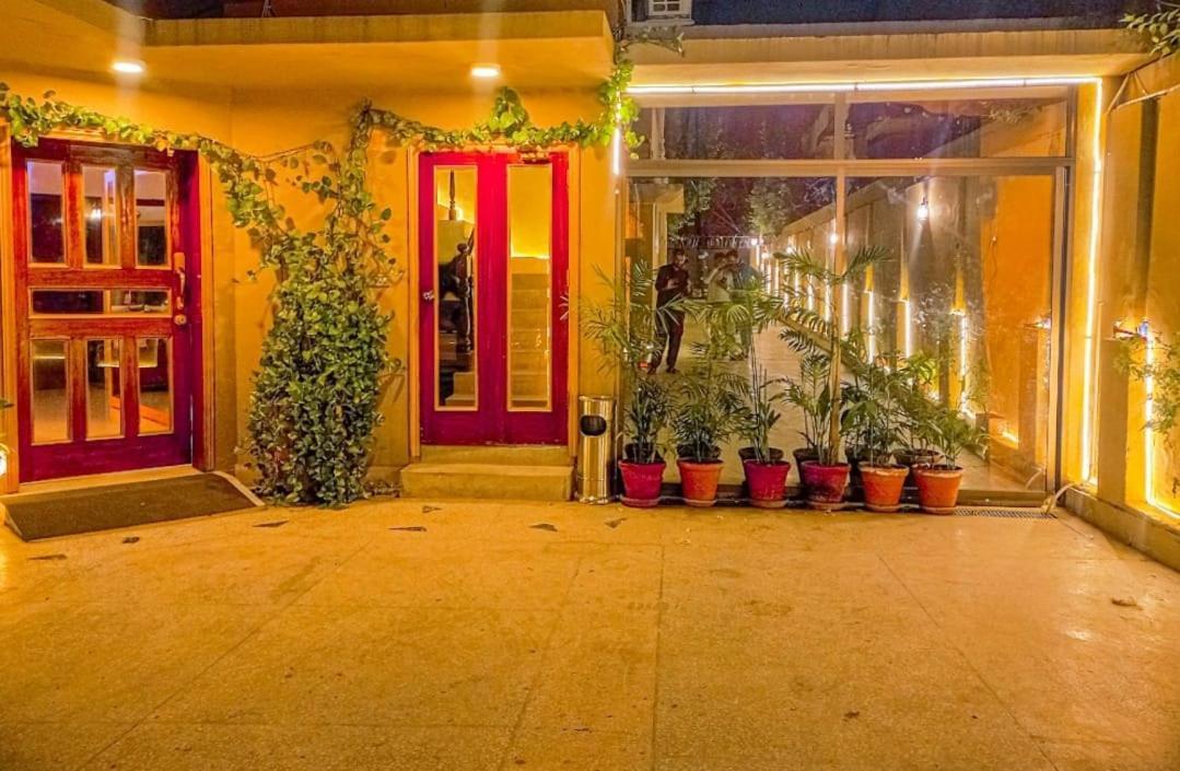 Grand Peace House II Bed & Breakfast Исламабад Екстериор снимка